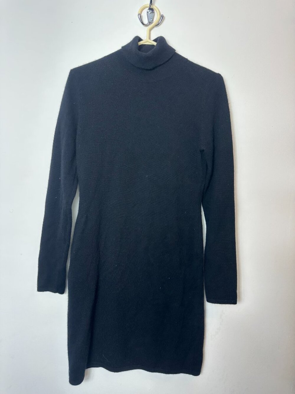 Chelsea & Theodore Cashmere Sweater Dress Size M